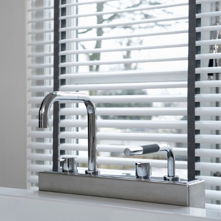 Aluminum blinds