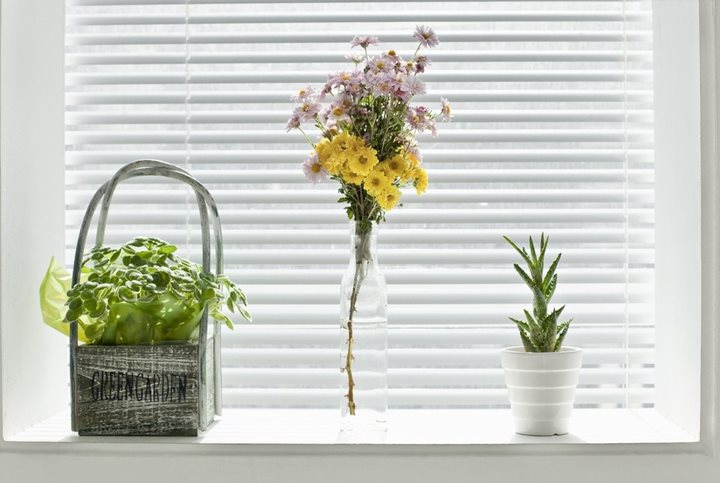 Aluminum blinds
