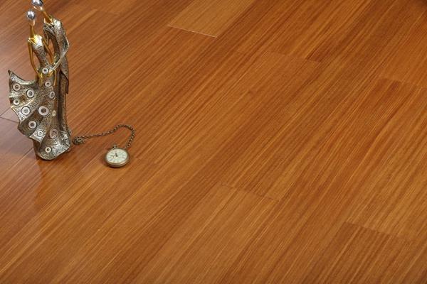 Hot teak King